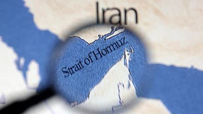 Analisis Geopolitik: Dampak Konflik Selat Hormuz Terhadap Keselamatan WNI di Jalur Perairan Strategis