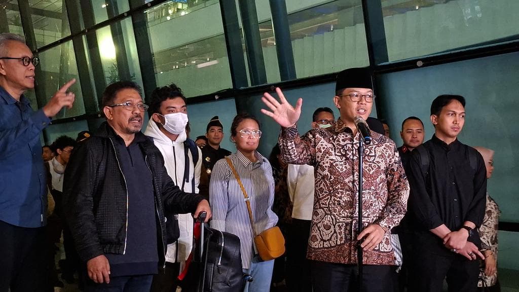 Analisis Diplomasi Protektif: Repatriasi Bertahap WNI dari Iran sebagai Respons Krisis Keamanan