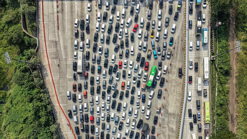 Analisis Dinamika Arus Mudik 2026: Antisipasi Lonjakan 130% di Gerbang Tol Kalikangkung