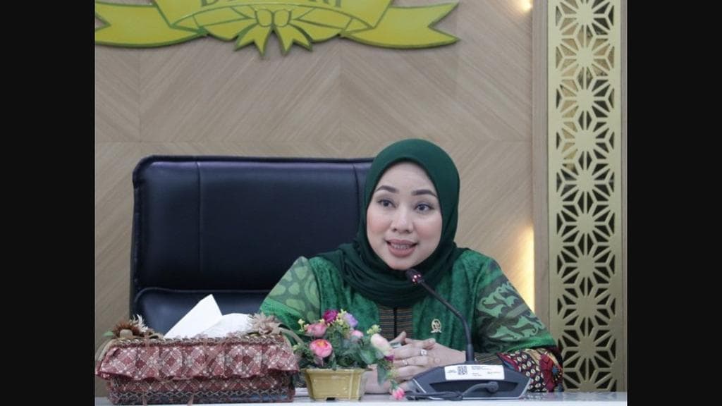 Analisis Kebijakan Hemat Energi: Mengapa Fokus pada WFH Justru Mengabaikan Solusi Sistemik yang Lebih Urgen?