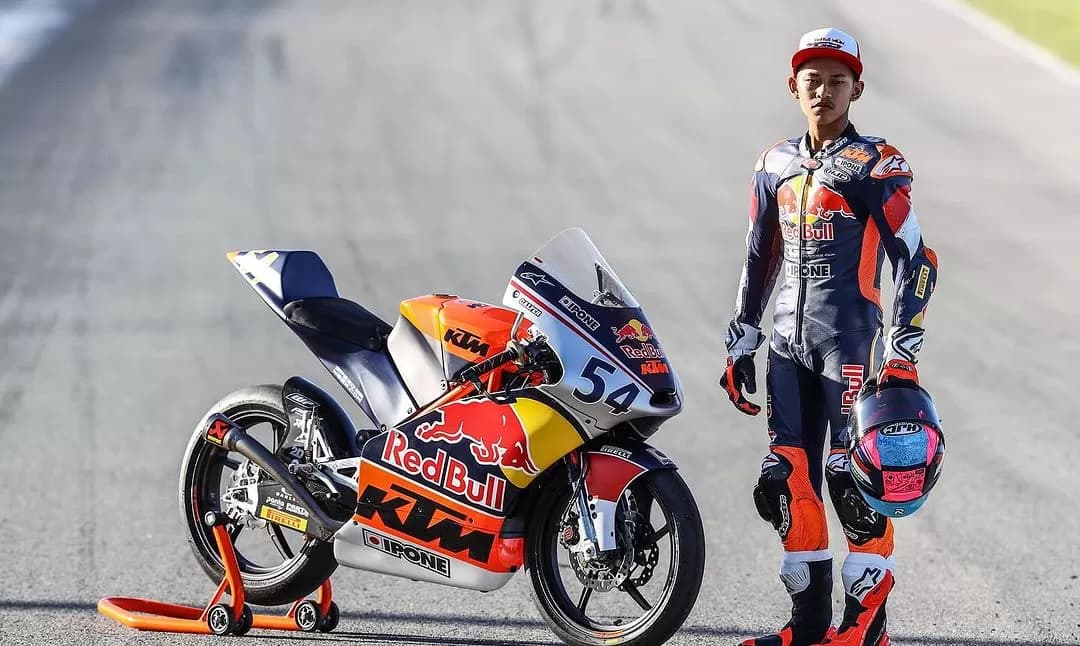 Analisis Insiden Highside Vega Ega Pratama: Antara Momentum Kompetitif dan Risiko Tak Terduga di Lintasan Balap