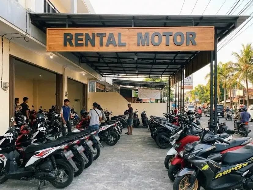 Menjinakkan Kemacetan Jakarta: Panduan Cerdas Memilih Motor Sewaan yang Tepat untuk Anda