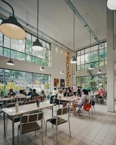 BMB Canteen Bandung: Kisah Sepotong Sourdough yang Menjadi Bintang di Media Sosial